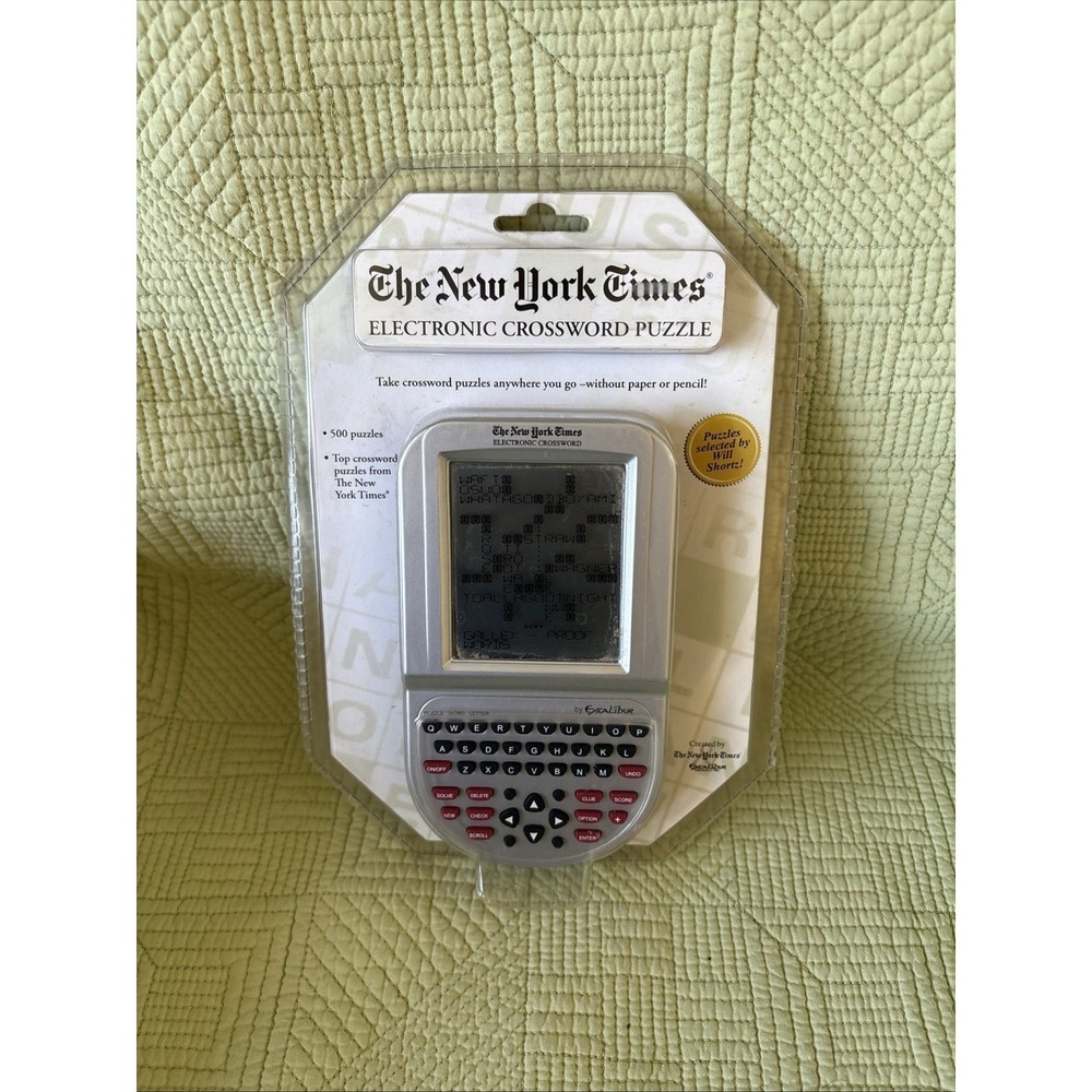 THE NEW YORK TIMES Electronic Crossword Puzzle Hand Held Game 500 Puzzles NEW